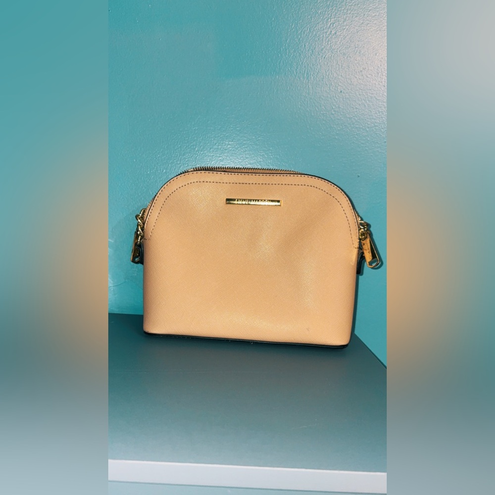 Steve Madden Tan Crossbody Bag with Gold Hardware
